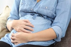 болят яичники в период беременности