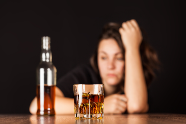 Алкоголь в малых дозах помогает от головной боли