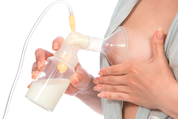 Сцеживание молока при прекращении кормлении младенца грудью